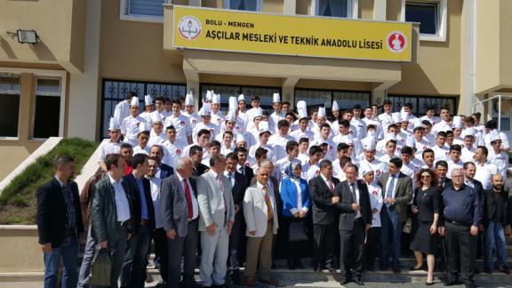 Bolu Mengen Aşçılar Mesleki ve Teknik Anadolu Lisesinde Öztiryakiler A.Ş. tarafından yaptırılan 2 adet uygulama mutfağı törenle açıldı