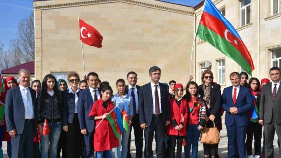 Millî Eğitim Bakanlığı Müsteşar Yardımcısı Ercan Demirci başkanlığındaki heyet Azerbaycanda meslek okullarını ziyaret etti.