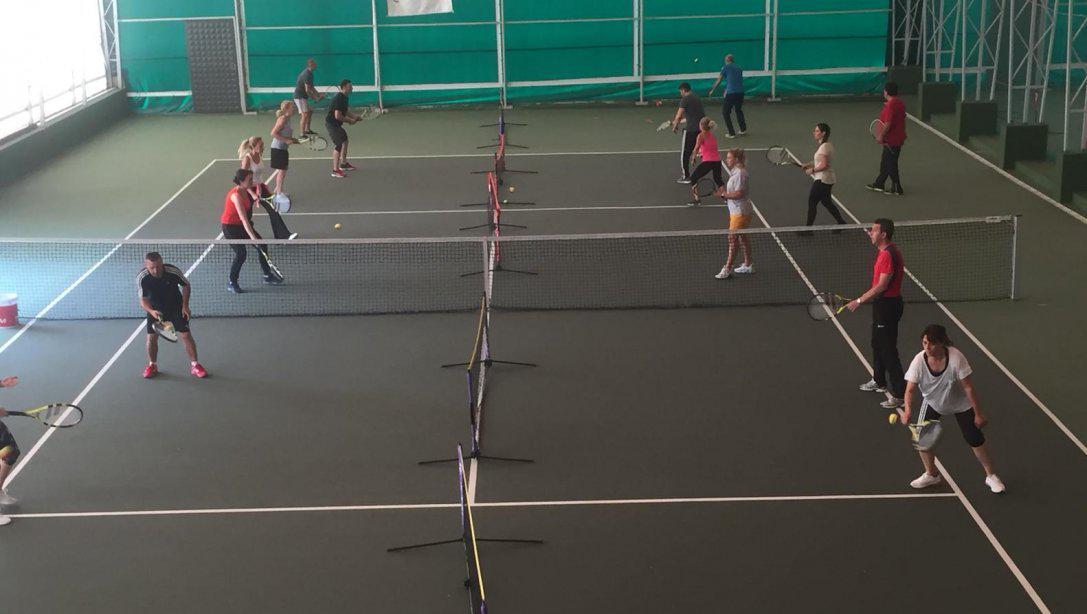 Milli Eğitim Bakanlığı ve Türkiye Tenis Federasyonu İş Birliği ile Tenis Eğitimi Kursu Başladı