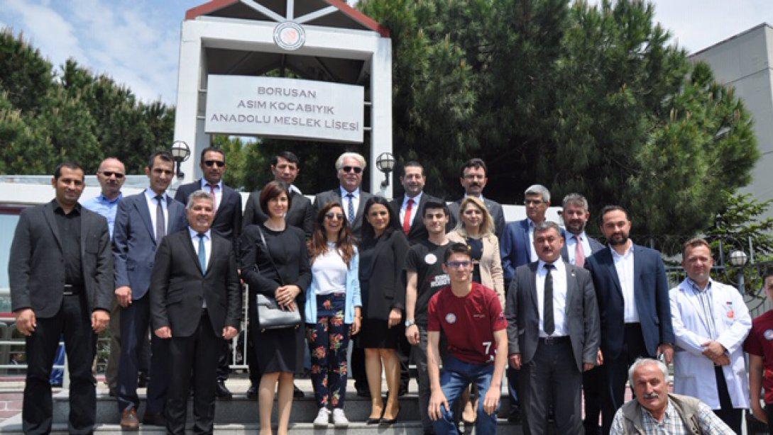 Genel Müdürümüz Kemal Varın Numanoğlu,  Borusan Asım Kocabıyık Mesleki ve Teknik Anadolu Lisesi'ni Ziyaret Etti