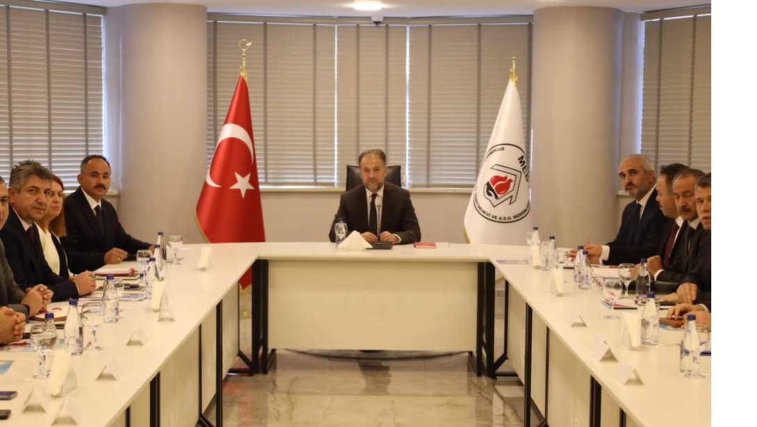 Millî Eğitim Bakan Yardımcısı Kemal ŞAMLIOĞLU ile Meslekî ve Teknik Eğitim Genel Müdürü Ali KARAGÖZ Diyarbakır ilini ziyaret etti