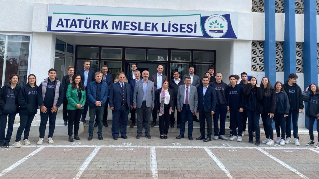 Kuzey Kıbrıs Türk Cumhuriyeti'nde Mesleki Ve Teknik Eğitimin İşleyişine Dair Okul Ziyaretleri Gerçekleştirildi.