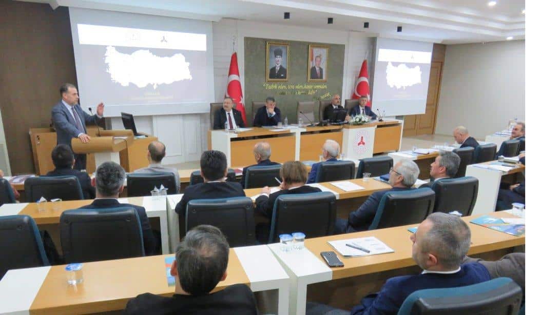 Millî Eğitim Bakan Yardımcısı Kemal ŞAMLIOĞLU Başkanlığında Giresun'da İl Eğitim Değerlendirme Toplantısı Gerçekleştirildi.