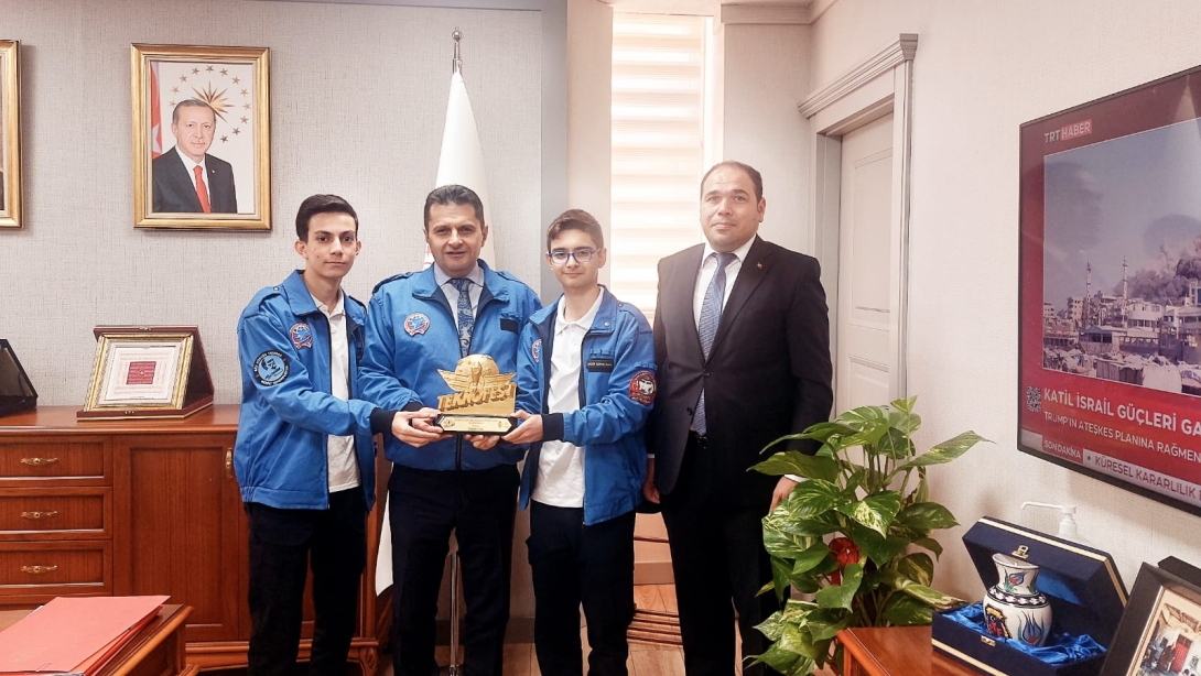 GENEL MÜDÜR V. SALİH KAYGUSUZ, TEKNOFEST TÜRKİYE BİRİNCİSİ TAKIMI MAKAMINDA KABUL ETTİ